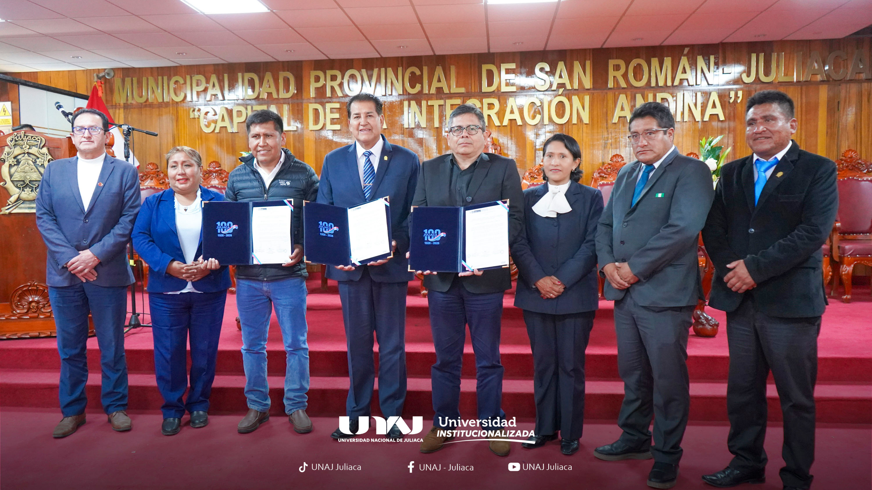 La Universidad Nacional de Juliaca (UNAJ) participó activamente en la firma del convenio del Proyecto