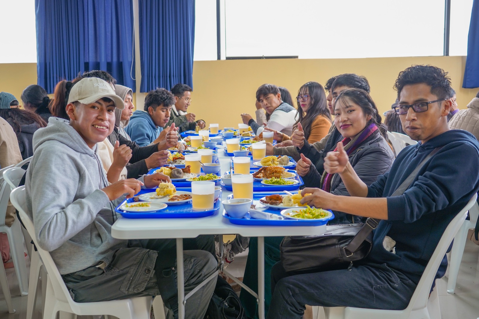 Beneficia a un total de 800 estudiantes