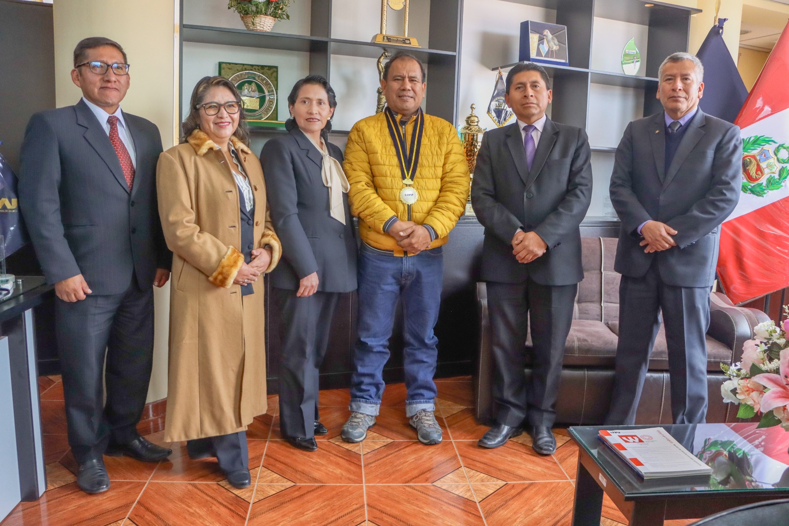 Congresista Edgar Tello Montes, integrante de la Comisión de Ciencia, Innovación y Tecnología del Congreso de la República del Perú